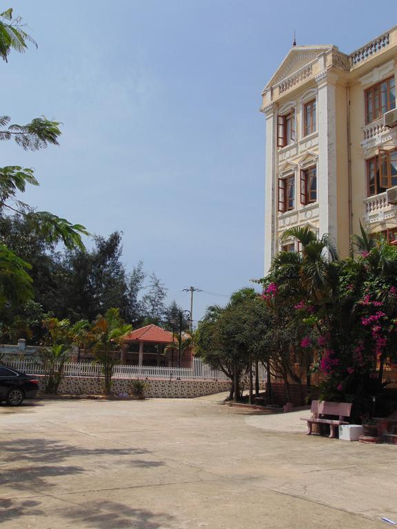 Ban Mai Hotel Dong Hoi Exterior photo